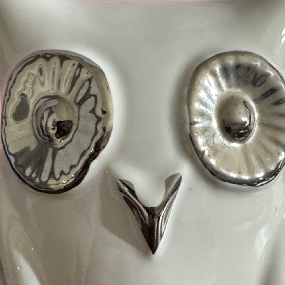 Ceramic Owl Figurine in White and Silver - Picture 7 of 8